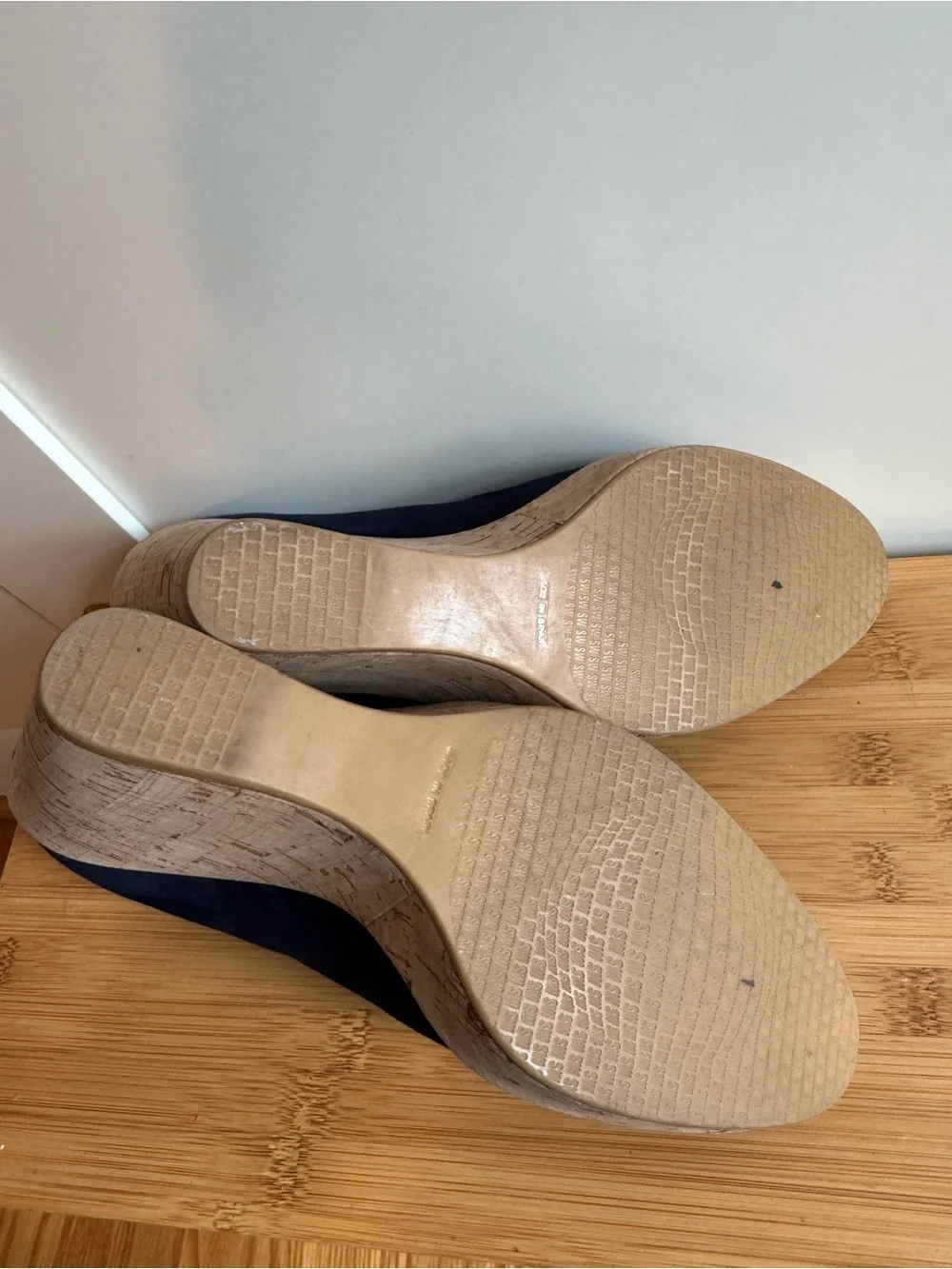 Stuart Weitzman Corkswoon Wedges Navy Suede Cork Platform Pumps - Picture 5 of 5